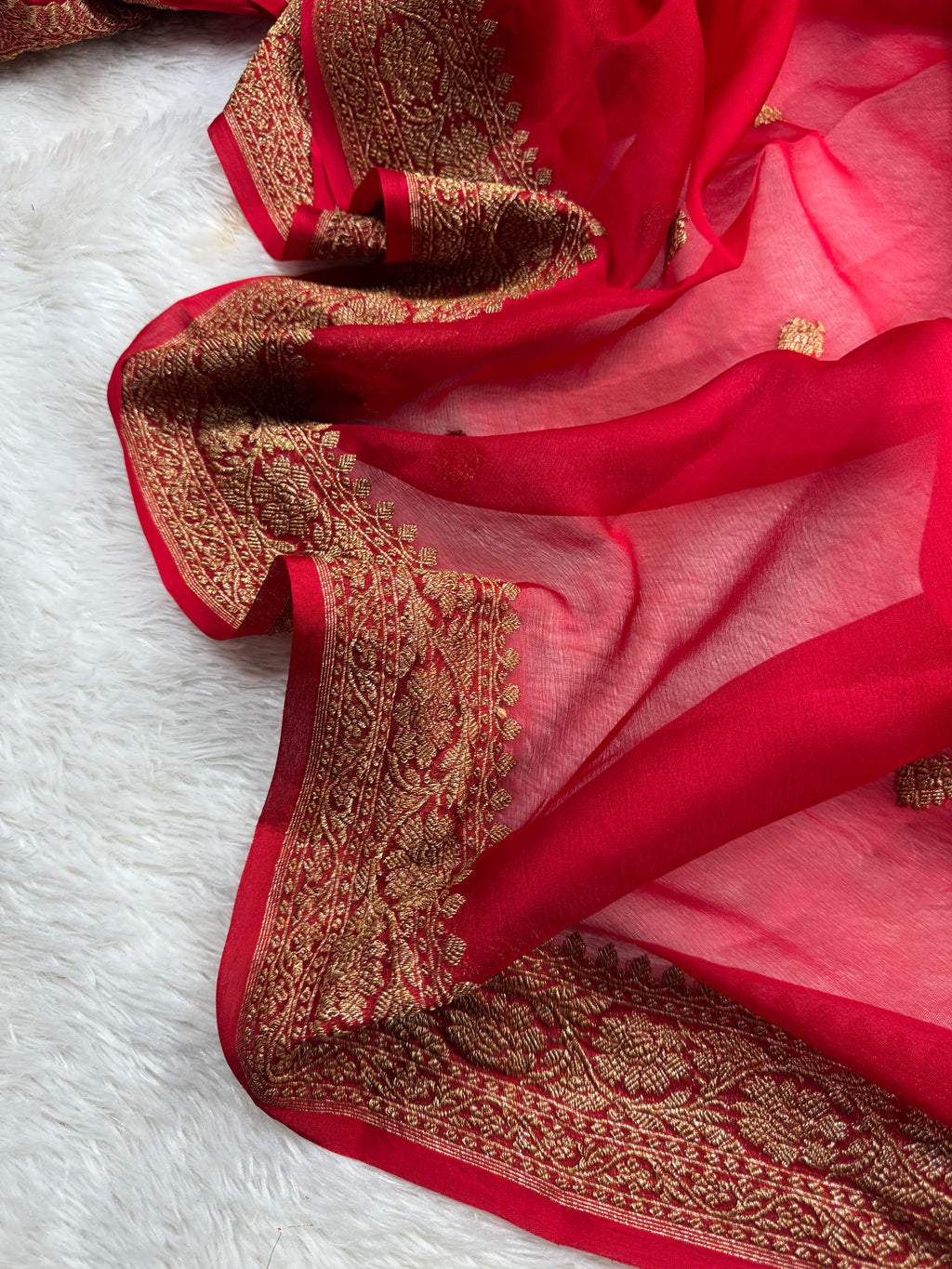 Red Pure khaddi Chiffon Silk Banarasi Saree Pure Antique Zari Work