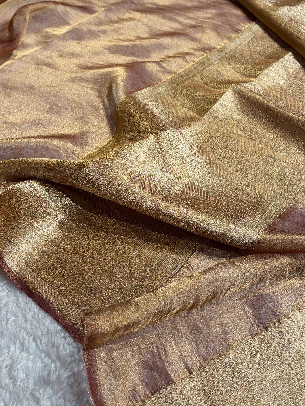 Dark Cheeku Tissue Bananasi Floral Pure Tissue Silk Saree